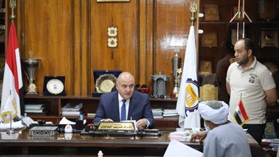 محافظ قنا: نسعي إلى تحسين الخدمات المقدمة للمواطنين