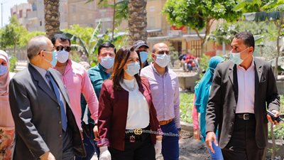 محافظ دمياط تتابع أعمال الرصف بمدينة الروضة