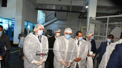 بالصور.. سعفان وغراب يتفقدان مصانع العاشر لمتابعة تنفيذ إجراءات الوقاية من كورونا