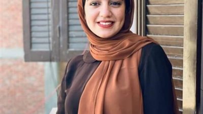 هند محمد مبروك.. فنانة عاشقة للرسم