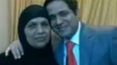 وفاة والدة الفنان حاتم العراقي
