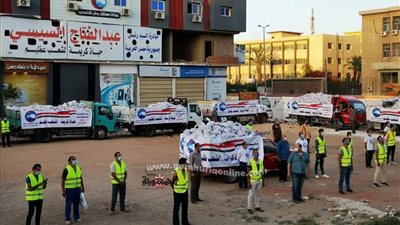 في المرحلة الثالثة لحياة كريمة مستقبل وطن يوزع ٥٥ ألف كرتونة مواد غذائية علي متضرري كورونا من عمال اليومية بالشرقية