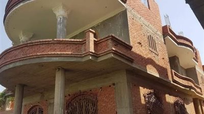 مواطن يتبرع بمنزلين وسيارة بسائقها لخدمة مصايين كورونا بطوخ