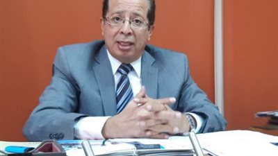 الأمين العام لمستثمري العاشر: متابعة الإجراءات الاحترازية بالشركات والمصانع