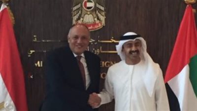 سامح شكري و عبدالله بن زايد يدينان تعريض حياة المدنيين في ليبيا للخطر