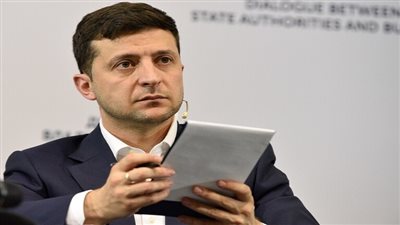 رئيس أوكرانيا يلغي الاجتماعات بعد إصابة زوجته بكورونا