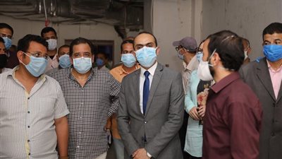 نائب محافظ سوهاج يتفقد مستشفى جهينة المركزى