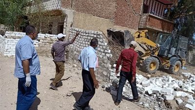 محافظ أسيوط: تنفيذ إزالة لـ 3622 حالة تعدي على أراضي زراعية وأملاك دولة خلال حملات مكبرة
