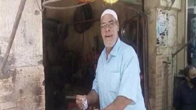 إيساف معلقا على عمل حسين أبو حجاج فى ورشة السيارات.. 