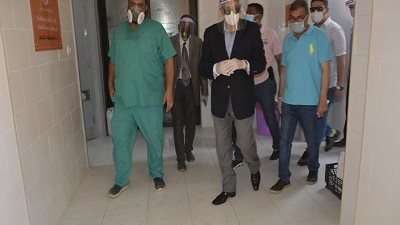 محافظ الجيزة يتفقد مستشفى أم المصريين وأقسام الاستقبال والطوارئ والرعاية