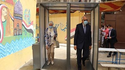 محافظ الجيزة يتفقد لجان الثانوية العامة بجنوب الجيزة والدقي