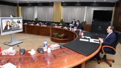 اتفاقيات ثنائية بين جامعة عين شمس وشركة شلمبرجير لتأهيل طلاب الهندسة والعلوم