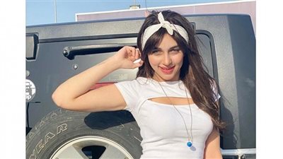 على خطى «حنين حسام ومودة الأدهم».. بلاغ للنائب العام ضد منار سامي: تتعمد إثارة الغرائز