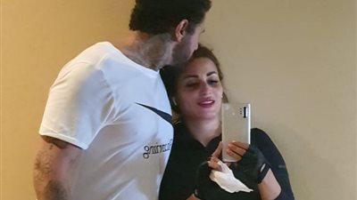 عودة احمد الفيشاوي وزوجتة للجيم بعد الحظر.. شاهد