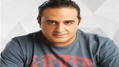 خالد سرحان يعترض على تصريح يوسف الشريف عن ملامسة النساء فى أعماله الفنية