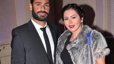 لقاء الخميسي ترد على شائعة إصابة زوجها عبد المنصف بفيروس كورونا