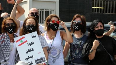 تقنين الكهرباء الحاد وانهيار سعر صرف الليرة أزمات تفجر احتجاجات جديدة في لبنان
