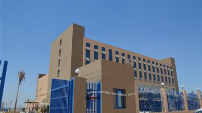 رئيس الجهاز: الانتهاء من تنفيذ المبني الرئيسي بمشروع مستشفى العاشر من رمضان