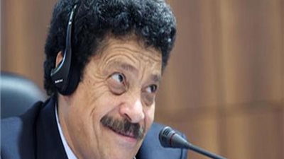 عضو اللجة الفنية بالكاف يوضح القرارات الخاصة بدوري الأبطال والكونفدرالية وتأجيل الكان