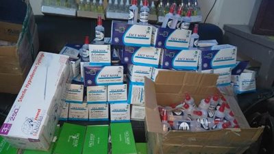 ضبط محل مستحضرات تجميل بدون ترخيص يبيع مستلزمات طبية مجهولة المصدر بأسيوط