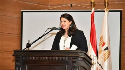 غادة خليل: وضع خريطة عن كيفية الاستفادة من ريادة الأعمال فى تحقيق التنمية الاقتصادية