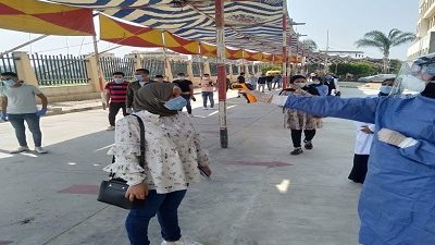 طلاب معهد تمريض شربين يؤدون امتحانات نهاية العام