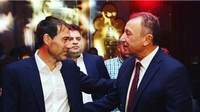 كمونة: تفاهم مجلس الأهلي مع فايلر وراء تجديد عقده