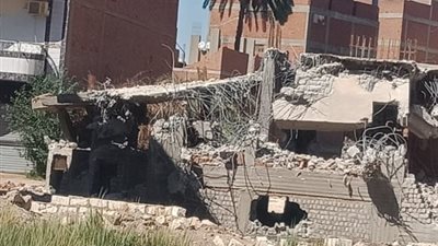 ازالة برجين بدون ترخيص ببنى سويف