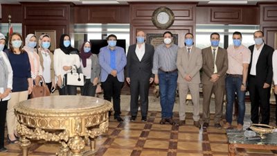 محافظ بني سويف يشكر المجلس الاستشاري للشباب
