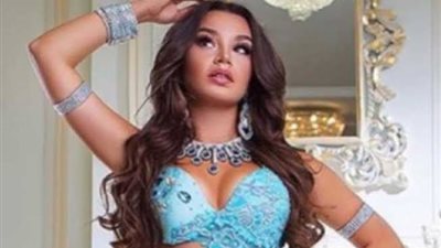جوهرة تخطف الانظار بإطلالة طفولية