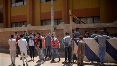 شكاوى من صعوبة امتحان الفيزياء بالأقصر وعدم كفاية الوقت
