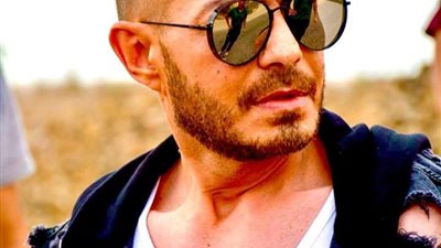 أحمد زاهر يتألق عبر انستجرام بصور من كواليس 