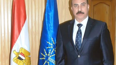 محافظ أسوان يوجه بتقديم كافة التسهيلات لإنهاء الإجراءات حتى 30 سبتمبر القادم