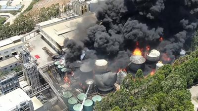 شاهد.. حريق ضخم في مصفاة نفط صينية