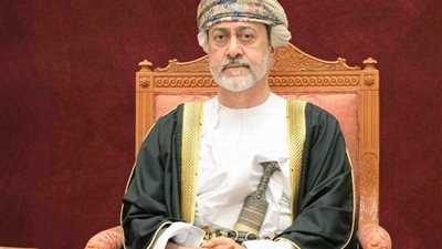 السلطان هيثم بن طارق أصدر 70 مرسوماً خلال نصف عام