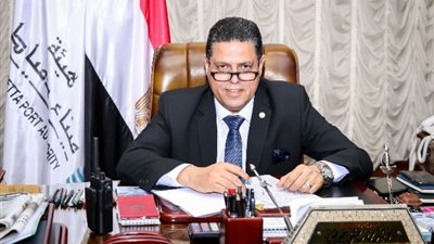 تدريب عملى على مكافحة تلوث بترولى وانقاذ غريق بميناء دمياط