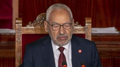 مئات التونسيين أمام البرلمان: ارحل يا الغنوشي
