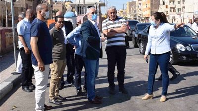 محافظ الأقصر يطالب بتطوير 3 ميادين وإستكمال رصف الشوارع.. بالصور