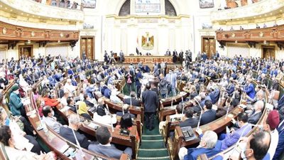 البرلمان يوافق على قانون إعتماد إضافى للموازنة وزيادة المهن الطبية بموافقفة 486 نائبا