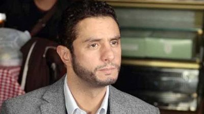 أول ظهور لزوجة احمد الفيشاوى ألمانية وابنه .. صور