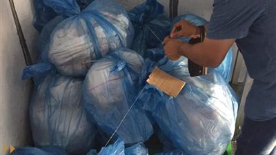 أغذية أبو رديس تظبط 326 كيلو جرام لحوم مجهولة المصدر
