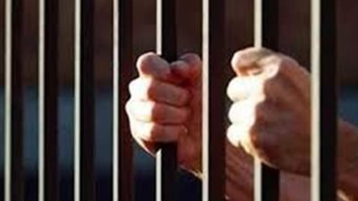 شرطي يقتل 4 أفراد من عائلة واحدة بالجزائر