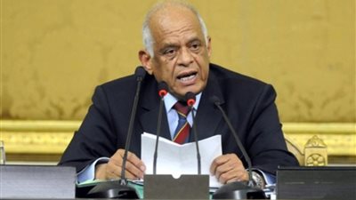 *الدكتور علي عبدالعال يعزي النائب محمود حسين في وفاة والدته*