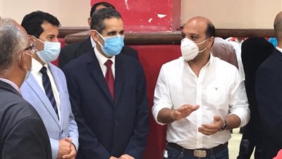 أشرف صبحي يزور معسكر الجمباز بالمركز الأوليمبي ويشيد بالروح المعنوية للاعبين