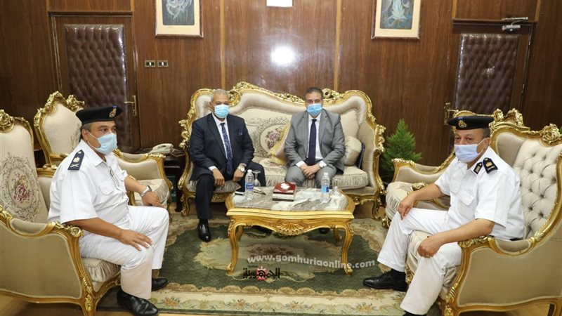 محافظ المنوفية خلال