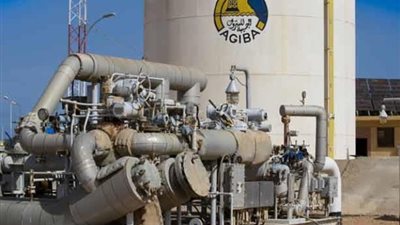 القفاص: حفر بئرين جديدتدين بالصحراء الغربية بقدرات إنتاجية 7500 برميل زيت يومياً