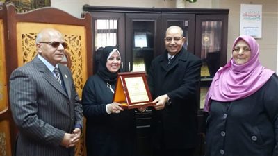 تكريم الفائزات فى مسابقة الموجهة المتعاونة لرياض الأطفال ببورسعيد