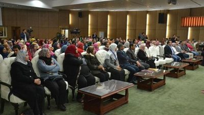 بروتوكول بين المحافظة وجهاز تنمية المشروعات لتوريد مخرجات المشروعات الجديدة .