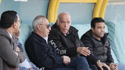 عثمان و ابوجريشة يشهدان استعدادات الدراويش لمواجهة بتروجت