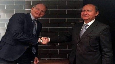 وزير التجارة يبحث مع 